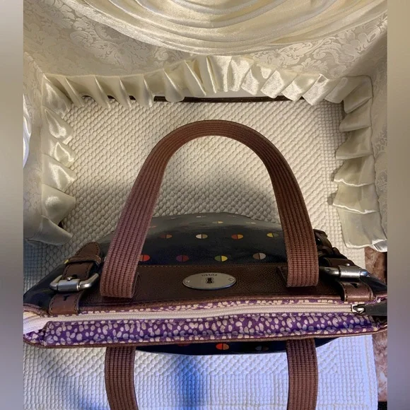 FOSSIL COATED CANVAS & LEATHER BAG - Picture 3 of 12